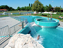 Erlebnis Waldbad Penzing, Aussenansicht